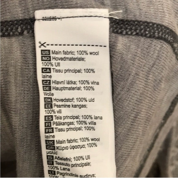 Kari Traa Wool Baselayer Top. Large - Picture 6 of 7